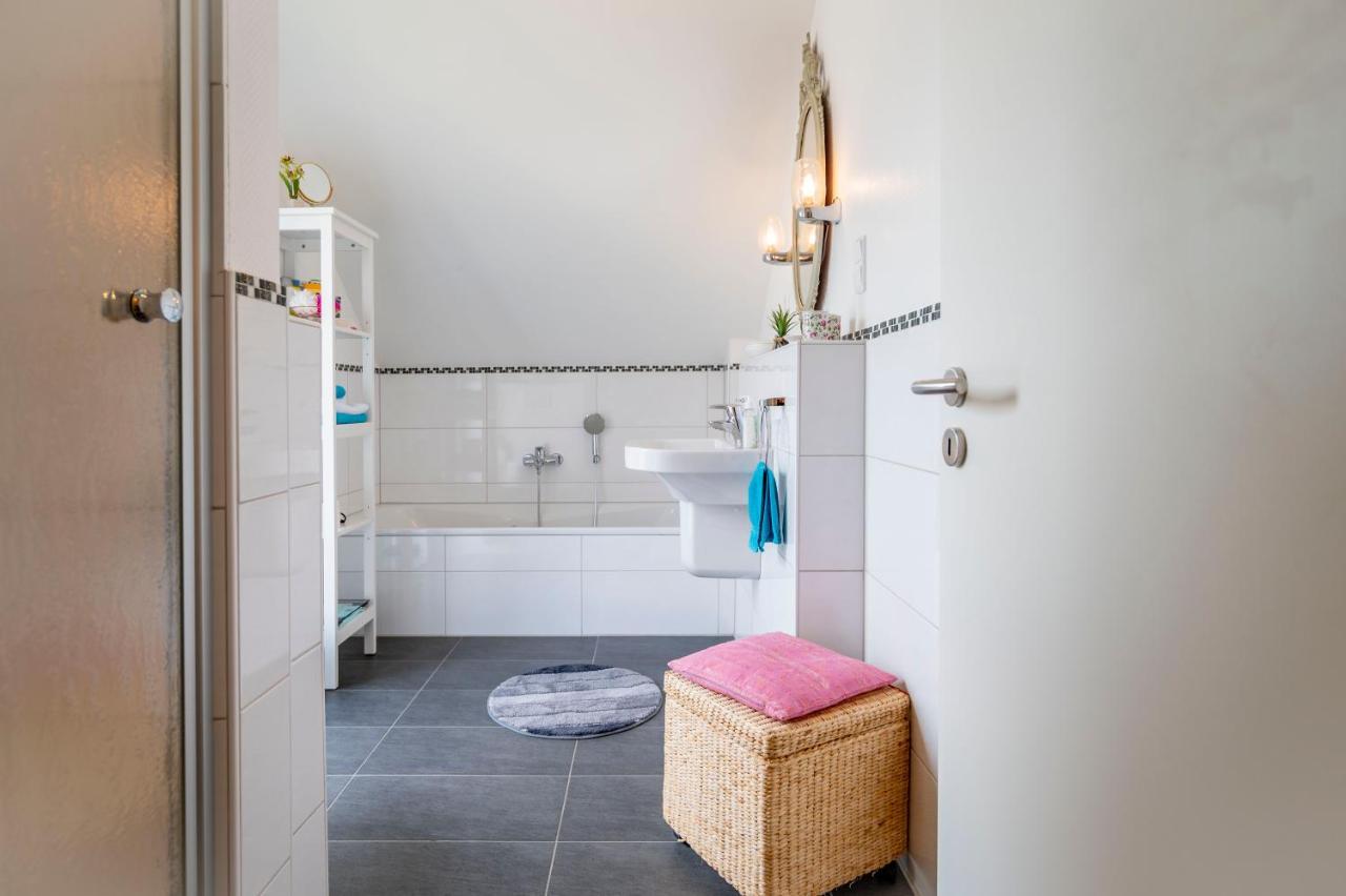 Helle Nichtraucherwohnung 69Qm Zwischen Koeln Und Duesseldorf Дормаґен Екстер'єр фото