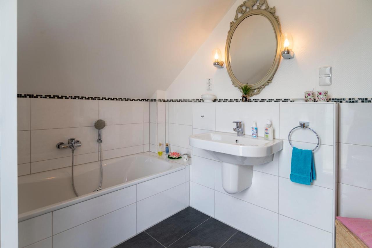 Helle Nichtraucherwohnung 69Qm Zwischen Koeln Und Duesseldorf Дормаґен Екстер'єр фото