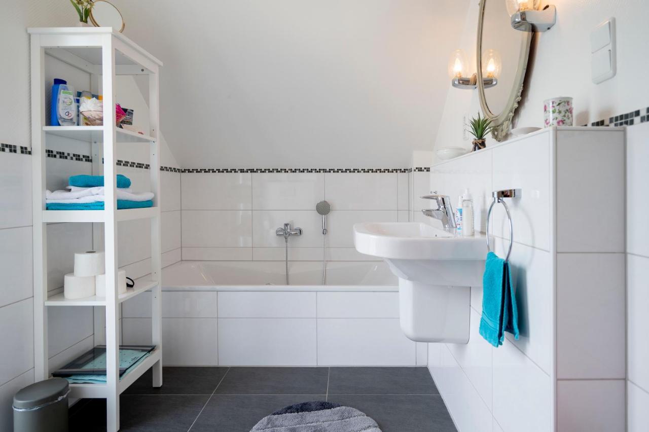 Helle Nichtraucherwohnung 69Qm Zwischen Koeln Und Duesseldorf Дормаґен Екстер'єр фото